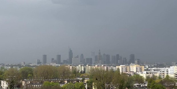Burze w północno-wschodniej części Mazowsza. IMGW wydał alert