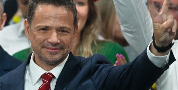 Prezydent Warszawy Rafał Trzaskowski wrócił do pracy w ratuszu