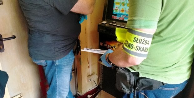 Nielegalny hazard na Pradze Północ i zorganizowana akcja policji