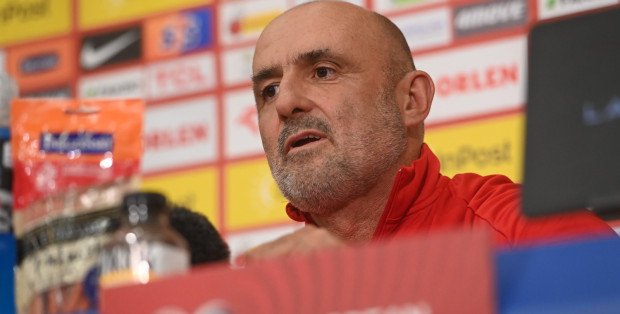 M. Probierz: decyzję o zmianie kapitana podjąłem po rozmowie z zawodnikami i sztabem