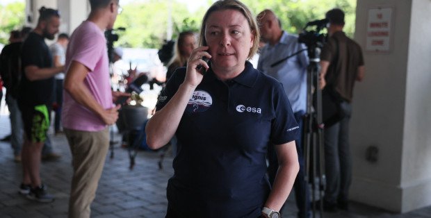 Termin lotu Polaka w kosmos na razie utrzymany. Kiedy ostateczna decyzja?