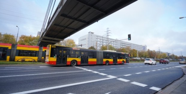 Kładka nad Wołoską będzie zlikwidowana. Co powstanie w jej miejscu?