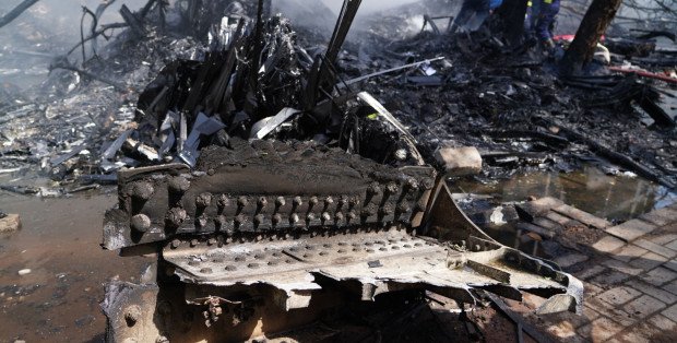 Dwie osoby przeżyły katastrofę lotniczą w Indiach. Wzrasta liczba ofiar