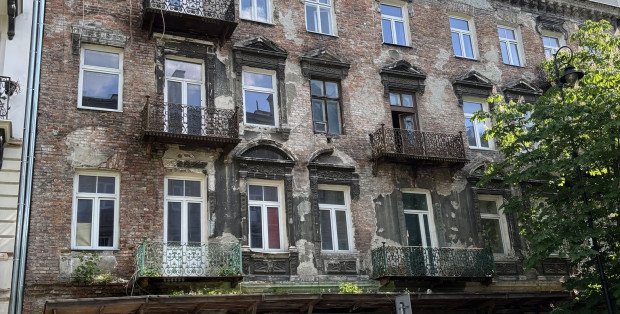 Remonty i rewitalizacje. Kamienica na Stalowej odzyska dawny blask