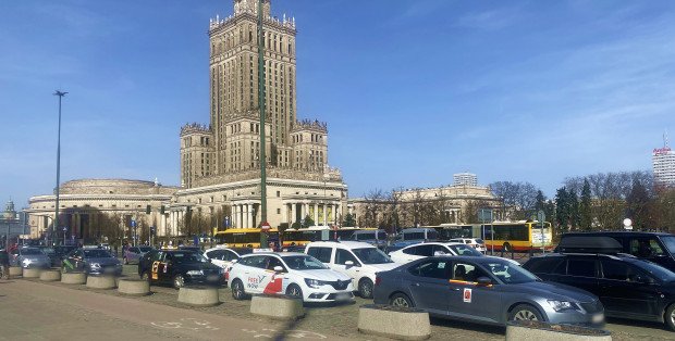 Taksówkarze zapowiadają duży protest w Warszawie. „To nie będzie pokojowa defilada”