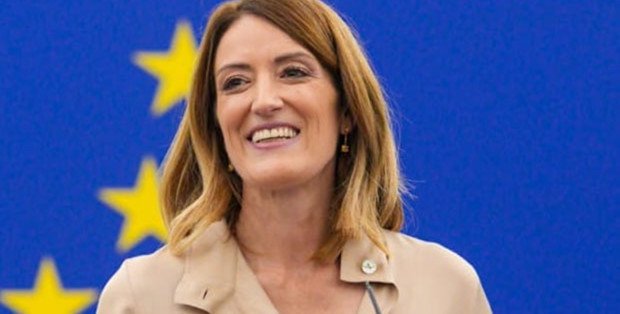 Szefowa PE Roberta Metsola w Polsce. Spotka się z premierm Donaldem Tuskiem