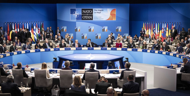 Kraje NATO będą inwestować 5 proc. PKB rocznie w obronność