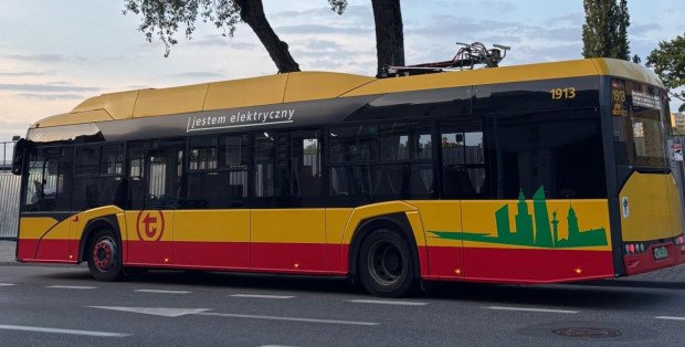 Będzie mniej autobusów i kursów metra. Wakacyjny rozkład jazdy w Warszawie