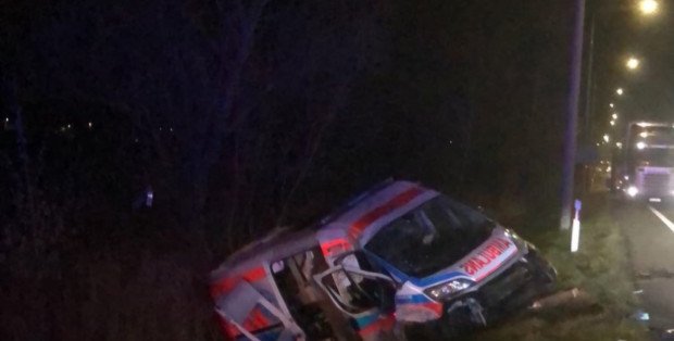 Kierowca karetki oskarżony. Koniec śledztwa ws. wypadku, w którym zginął ratownik medyczny