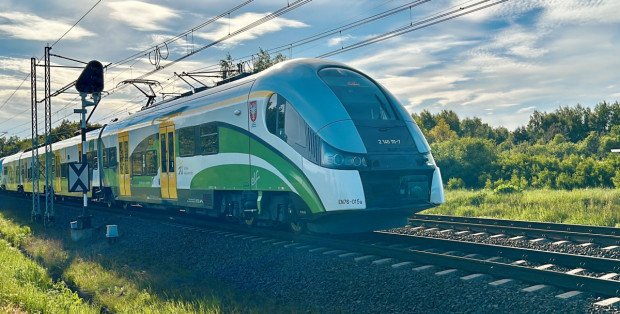 Stacja Warszawa Praga już przejezdna. Ruch powoli się stabilizuje