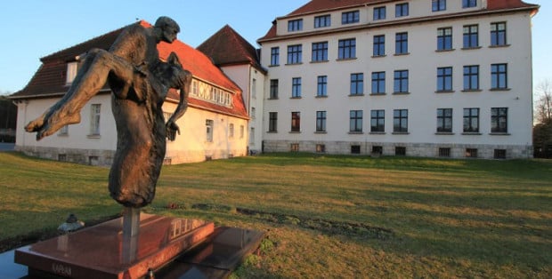 Ekspert: Wyzwaniem potwierdzenie, iż kościół w Polsce jest częścią kościoła powszechnego