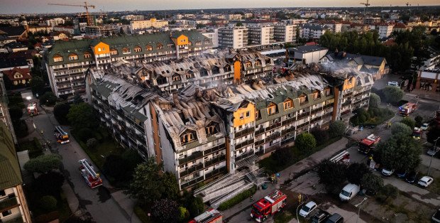 Burmistrz Ząbek: Liczę na odbudowę spalonego bloku