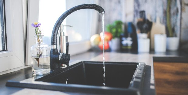 Chemikalia zbliżają się do ujęć wody. Ostrów Mazowiecka ma półtora roku na budowę nowych