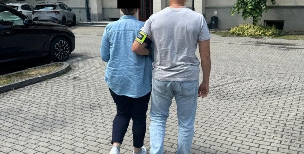 Służby rozbiły gang, który wyłudził 82 mln zł na refundację leków