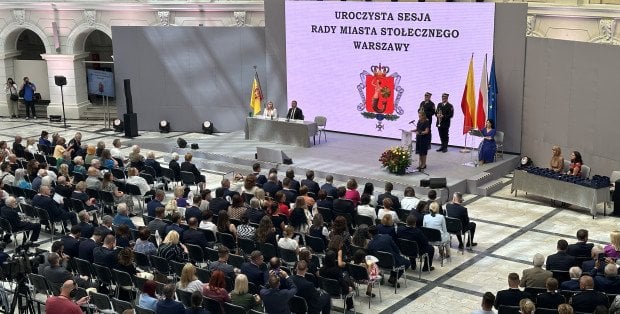 Dziś Dzień Pamięci Warszawy i uroczysta sesja rady miasta