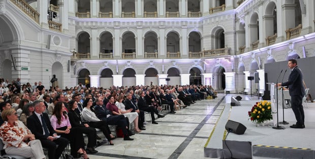 Wręczono odznaki Honorowego Obywatela Miasta Stołecznego Warszawy