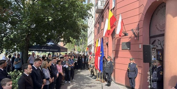 To w tym budynku zaczęła się historia. Uroczystości 81. rocznicy PW na Ochocie
