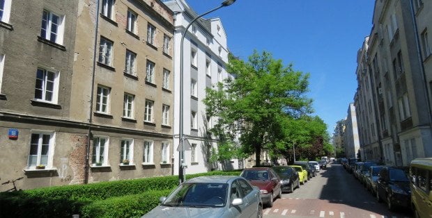 Miał nietrzeźwy biegać z maczetą po Mokotowie. Odpowie tylko za posiadanie narkotyków