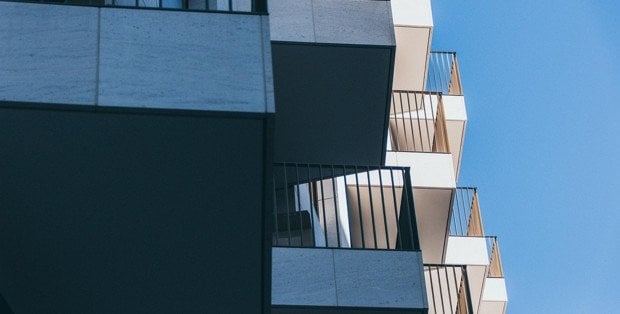 Zostawiła bez opieki dwoje małych dzieci. Pijana 28-latka w ciąży zatrzymana