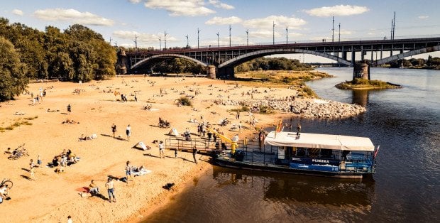 Wakacyjny klimat w stolicy. Jak spędzić weekend nad wodą w mieście?