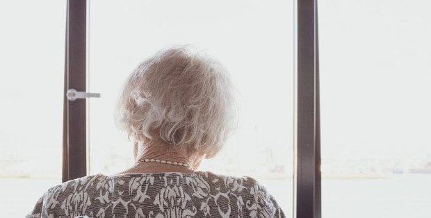 Miały nagrać nagą seniorkę pod prysznicem. Rusza proces byłych opiekunek z DPS-u