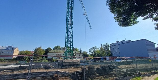 Hałas, kurz i odpady. Uciążliwy remont przy Pułaskiego trwa od miesięcy