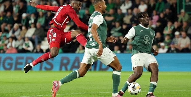 Legia Warszawa wygrała z Hibernianem 2:1