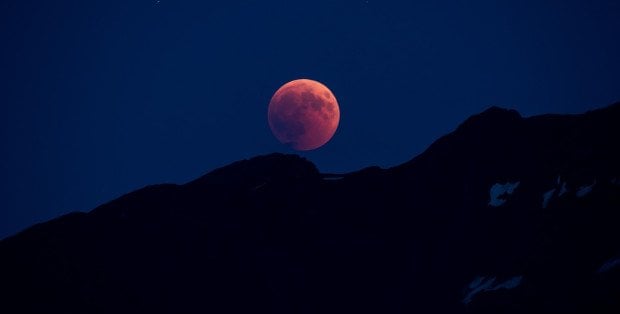 Krwawy superksiężyc widoczny z Polski. Kiedy dokładnie całkowite zaćmienie?