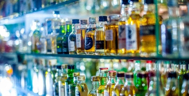 Rozstrzygają się losy tzw. nocnej prohibicji w Warszawie. Dziś opinie kolejnych dzielnic