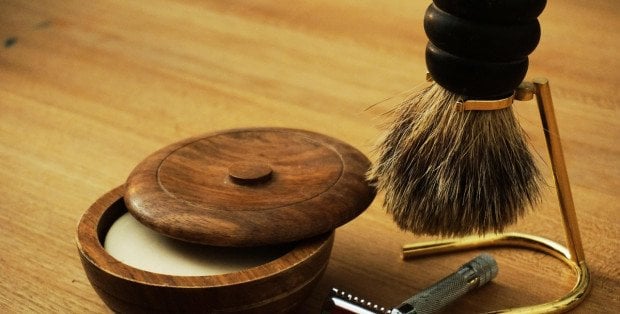 Brzytwa, maszynka czy golarka elektryczna – która metoda daje najlepszy efekt?