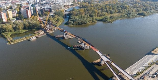 Kładka przez Wisłę nazwana imieniem rzeźbiarki Magdaleny Abakanowicz