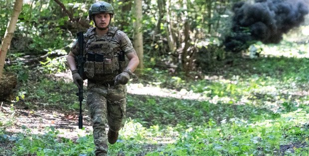 Zmasowany atak na Kijów. „Rosja znów wybiera wojnę”