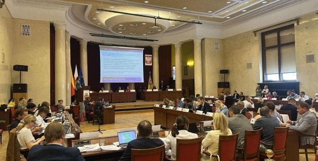 Rada Warszawy może zająć się nocną prohibicją w połowie września