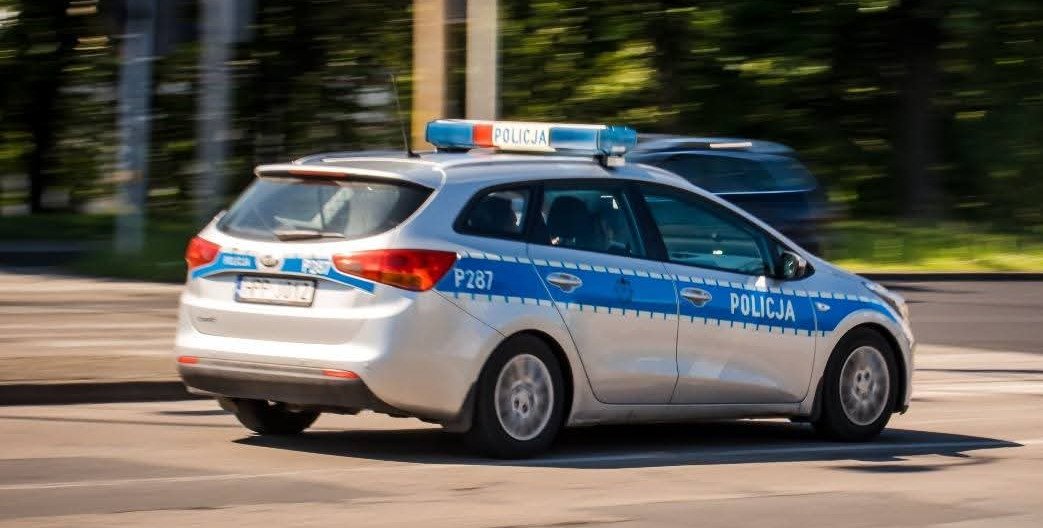 Groził maczetą i bronią, zażądał… kebaba. 47-latek z Celestynowa zatrzymany