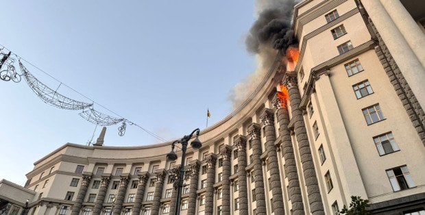 Siedziba rządu w Kijowie uszkodzona w rosyjskim ataku
