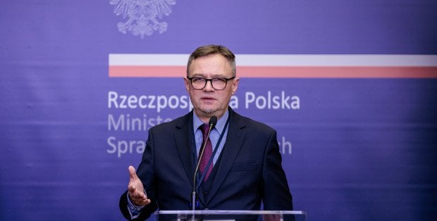 Rzecznik MSZ o Polakach uwolnionych przez Białoruś. Co z A. Poczobutem?