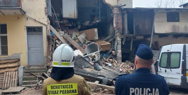 Katastrofa budowlana w Wągrowcu. Runęła ściana kamienicy, w środku była kobieta