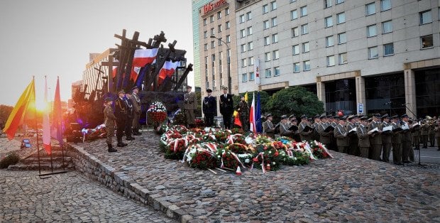 Dziś 86. rocznica agresji sowieckiej na Polskę. Utrudnienia w Warszawie