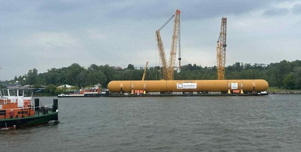 Dwa zbiorniki dla „Nowej Chemii” zostaną przetransportowane do zakładu Orlenu