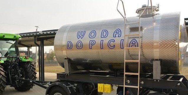 2,5 tys. mieszkańców bez dostępu do kranówki. Gmina wodę daje, „ale trochę mało”