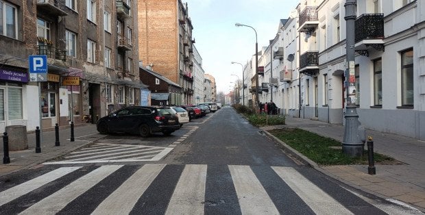 Najpierw piesi, potem samochody. Zmiany na ul. Środkowej na Nowej Pradze