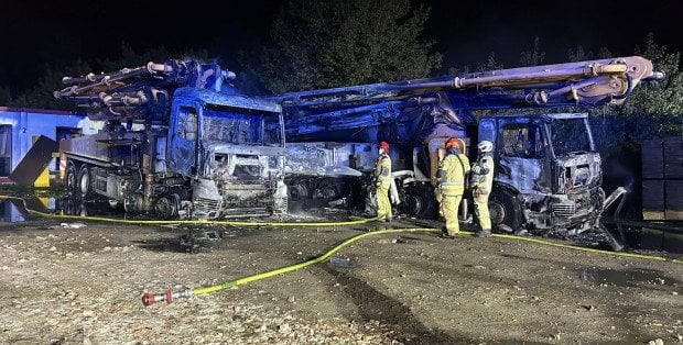 Pożar dwóch ciężarówek w Ołtarzewie. Spłonęły doszczętnie