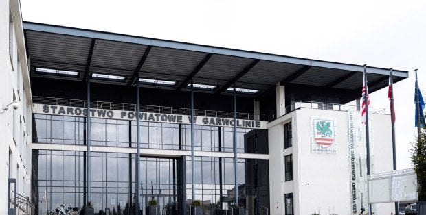 Starosta powiatu garwolińskiego pozywa radę własnego powiatu