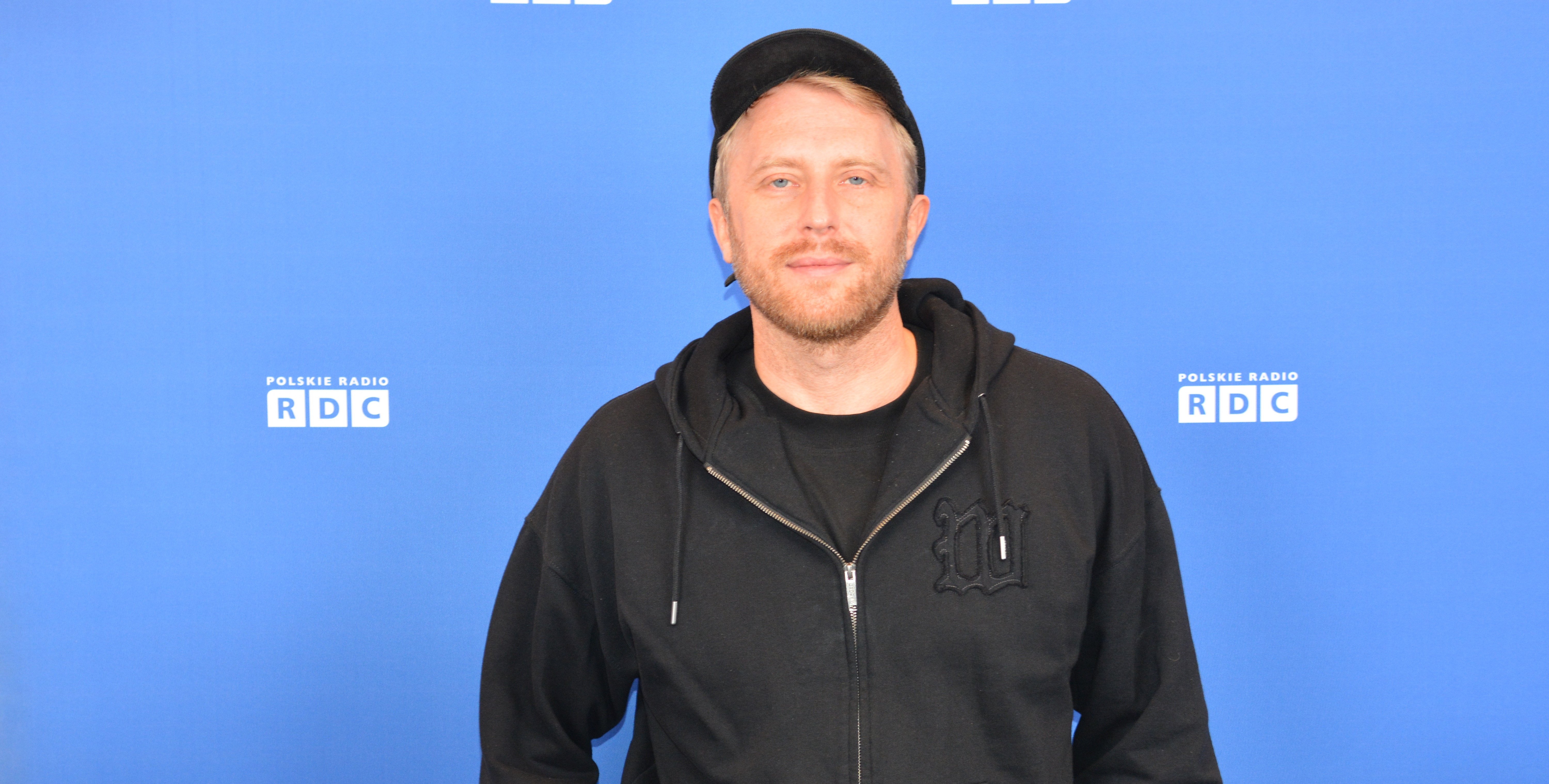 „To ryzykowny projekt”. Bogdan z „1670” o popularności serialu w Polskim Radiu RDC