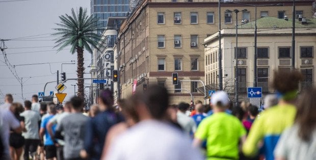 „Biegnij Warszawo”. Zmiany w ruchu i komunikacji w centrum stolicy [MAPA]