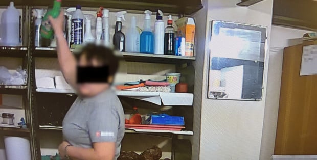 Miała dolewać koleżance z pracy żrące chemikalia do herbaty. Jest akt oskarżenia