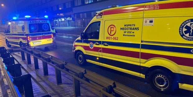 Rowerzystka wciągnięta pod tramwaj. Wypadek na Targówku