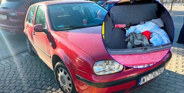 W bagażniku wiózł młodą kobietę. Akcja policji w Warszawie