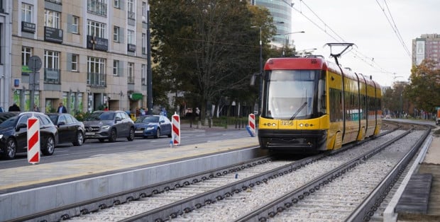 Tramwaje zatrzymują się już przy ratuszu dzielnicy Wola