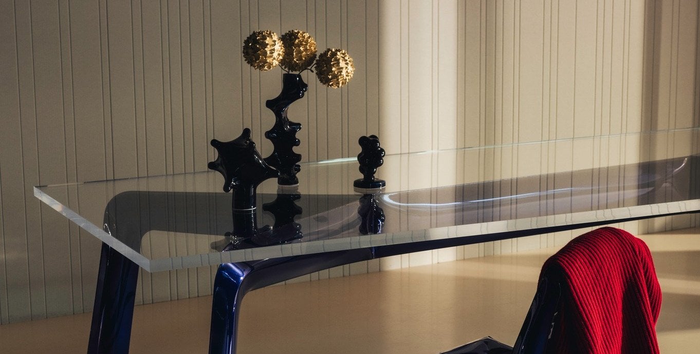 „Moje marzenia ubrane w manifesty”. Wystawa Oskara Zięty w Instytucie Wzornictwa Przemysłowego